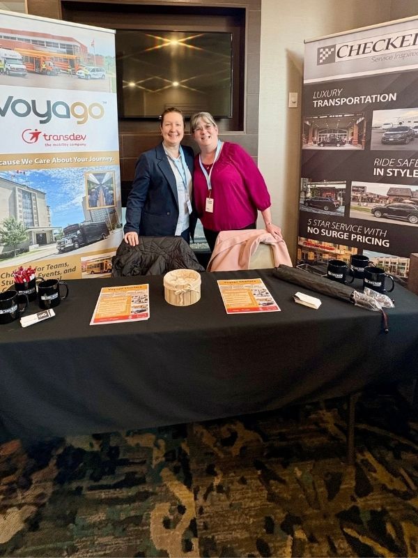 Gemma Bellekom (member), Michelle Lupson (member).