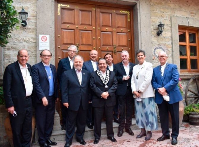 Ricardo Córdova in the company of Former Skål International Mexico City President #067 Ricardo Córdova in the company of Former Skål International Mexico City President #067